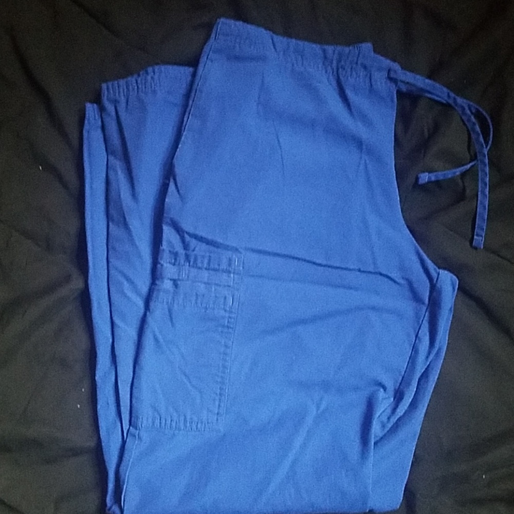 Small scrub pants